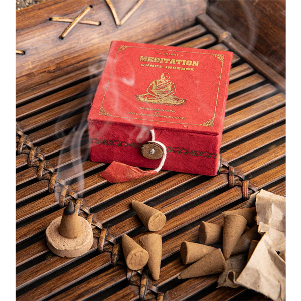 Räucherkegel Meditationin in roter Box