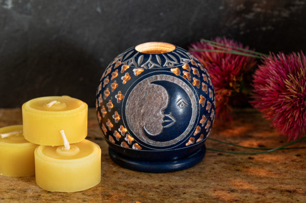 Teelichtkugel „Moon“ – Mond blau
