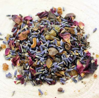 Räuchermischung Herzensöffner mit Rose, Lavendel, Myrrhe, Tonka u.a. 10g